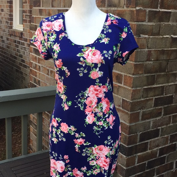 No Boundaries Dresses & Skirts - Floral dress